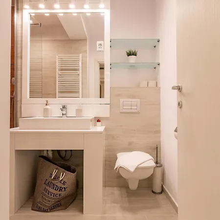 Apartamento Luxury 5-min Walk To Old Town And Free Parking By Mm Host *