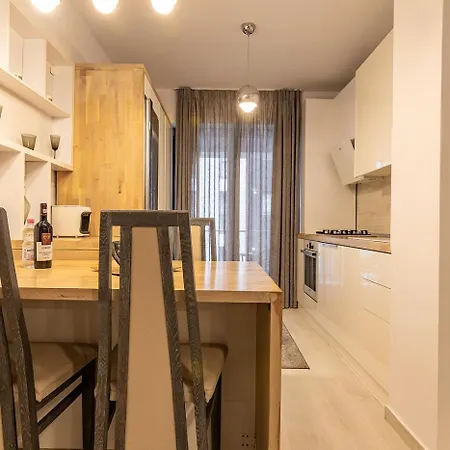 Luxury 5-min Walk To Old Town And Free Parking By Mm Host Apartamento Braşov