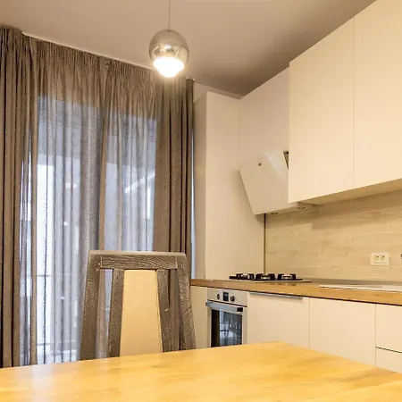 Luxury 5-min Walk To Old Town And Free Parking By Mm Host