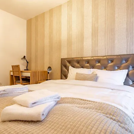 Luxury 5-min Walk To Old Town And Free Parking By Mm Host Apartmán *