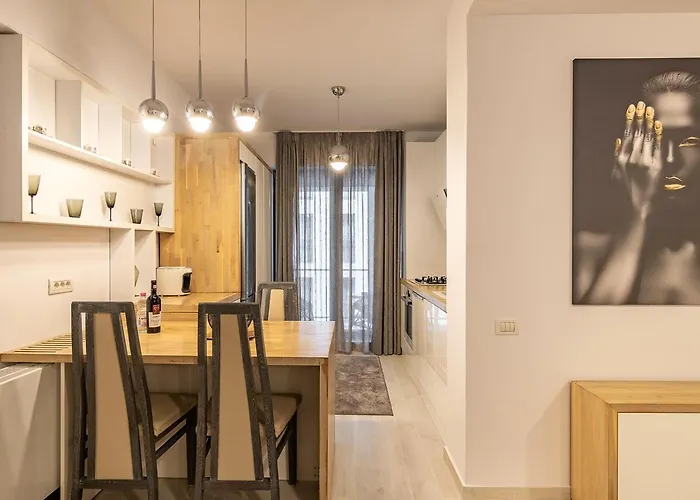 Apartamento Luxury 5-min Walk To Old Town And Free Parking By Mm Host *