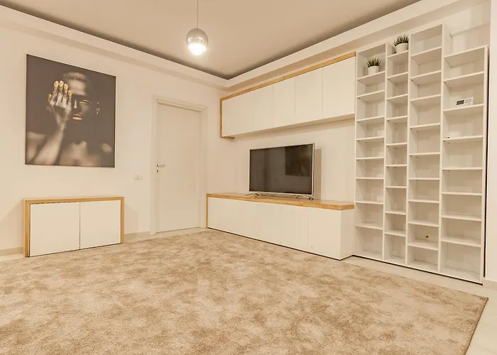 Luxury 5-min Walk To Old Town And Free Parking By Mm Host Braşov