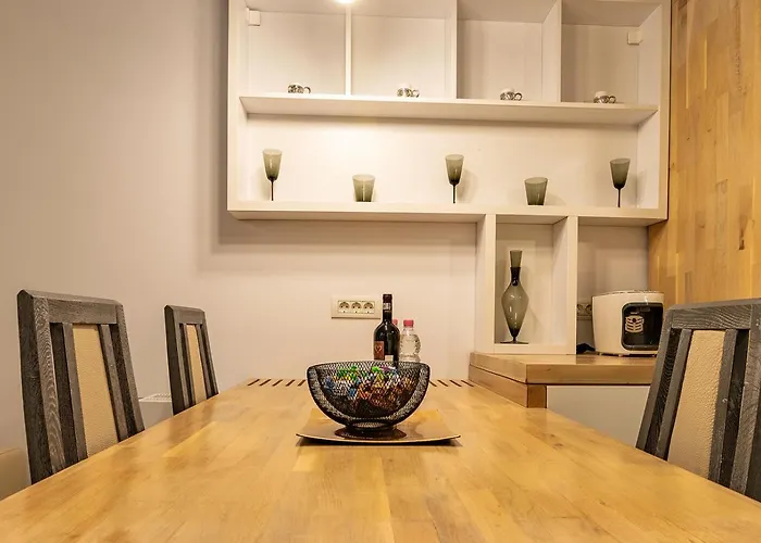 Apartamento Luxury 5-min Walk To Old Town And Free Parking By Mm Host